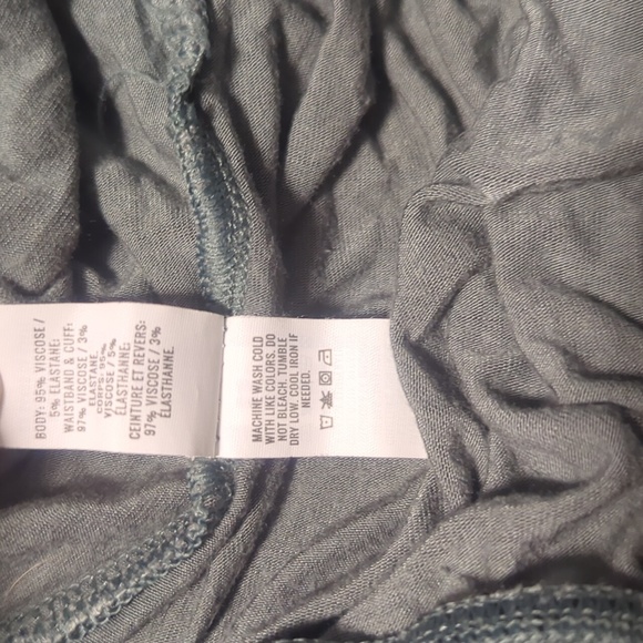 Aerie AEO Soft Joggers Sage Or Black - Picture 10 of 15